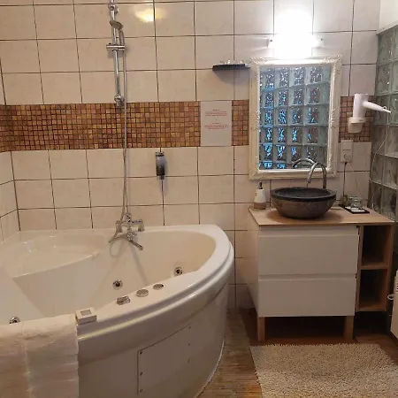 Otel Hansalinn Pärnu