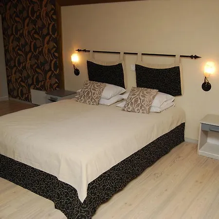 Hansalinn 3* Parnawa