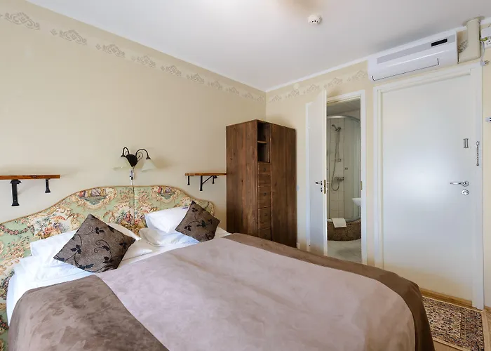 Отель Hansalinn 3*