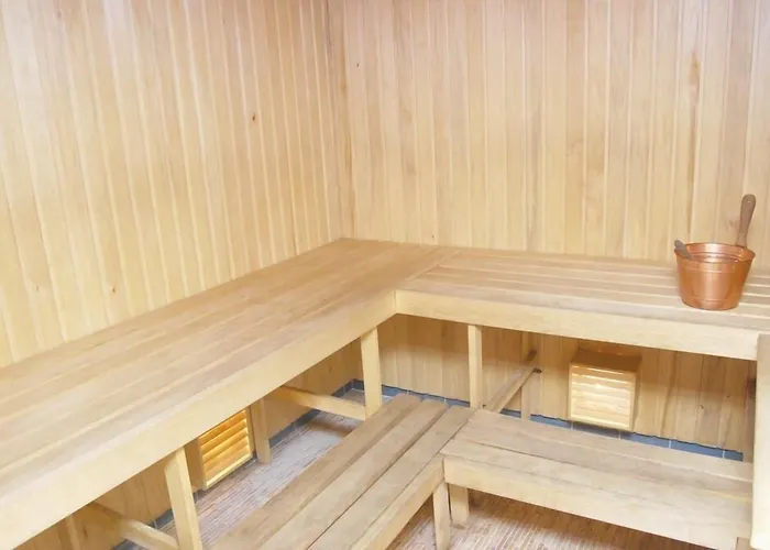 Отель Hansalinn