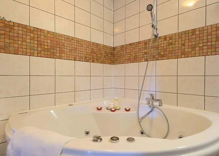 Hansalinn Отель