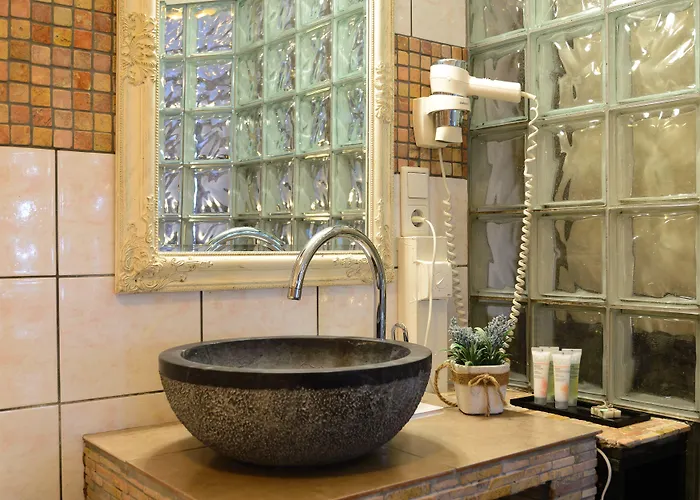 Hansalinn 3* Пярну