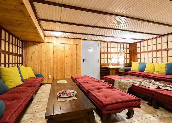 Hansalinn Отель Пярну